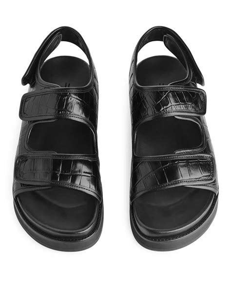 dad sandals zara.